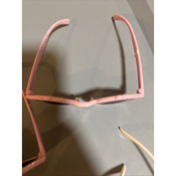 Kid's Assorted 4 Pack Sunglasses  Janie And Jack Salmón. 2 Lilac And One Redwht - Picture 4 of 5